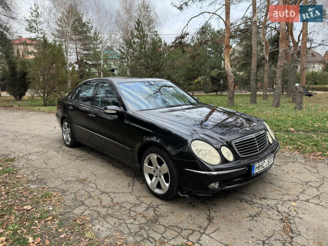 Черный Мерседес Е-Класс, объемом двигателя 3.2 л и пробегом 340 тыс. км за 2999 $, фото 7 на Automoto.ua