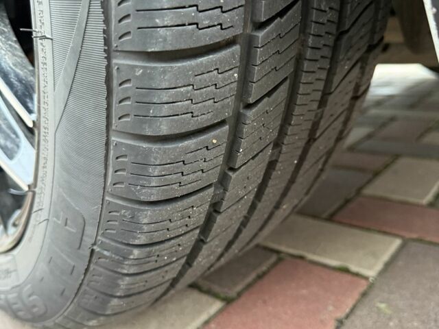 Черный Мерседес Е-Класс, объемом двигателя 2.1 л и пробегом 359 тыс. км за 6600 $, фото 17 на Automoto.ua