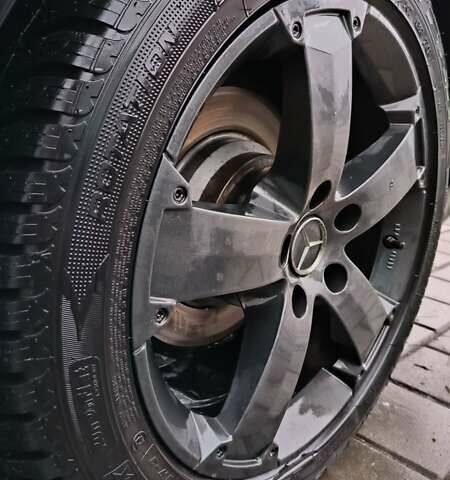 Чорний Мерседес Е-Клас, об'ємом двигуна 2.69 л та пробігом 348 тис. км за 6200 $, фото 15 на Automoto.ua