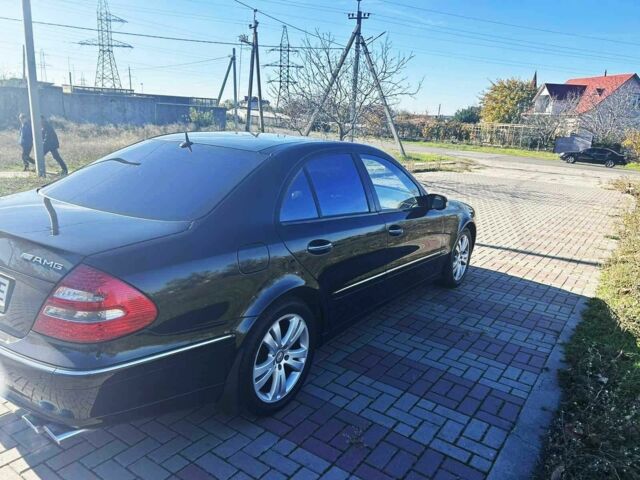 Чорний Мерседес Е-Клас, об'ємом двигуна 3.2 л та пробігом 170 тис. км за 8500 $, фото 2 на Automoto.ua