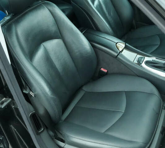 Черный Мерседес Е-Класс, объемом двигателя 4.97 л и пробегом 300 тыс. км за 9300 $, фото 23 на Automoto.ua