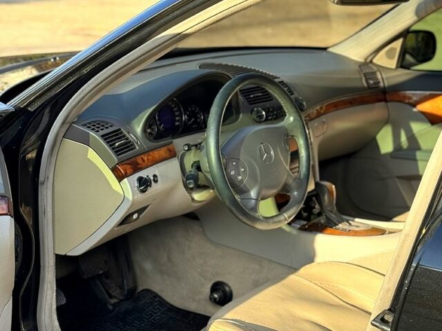 Черный Мерседес Е-Класс, объемом двигателя 1.8 л и пробегом 250 тыс. км за 5999 $, фото 10 на Automoto.ua