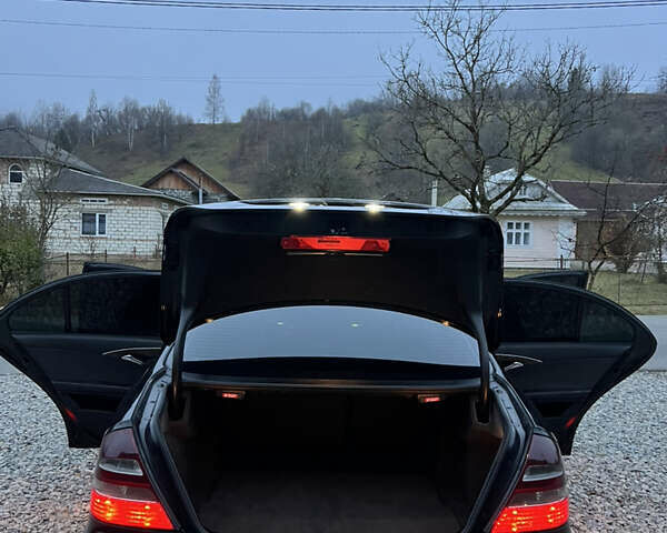 Чорний Мерседес Е-Клас, об'ємом двигуна 2.69 л та пробігом 314 тис. км за 7500 $, фото 30 на Automoto.ua