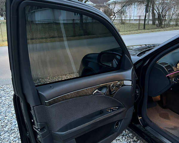 Чорний Мерседес Е-Клас, об'ємом двигуна 2.69 л та пробігом 314 тис. км за 7500 $, фото 21 на Automoto.ua