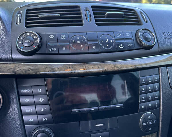 Чорний Мерседес Е-Клас, об'ємом двигуна 2.15 л та пробігом 289 тис. км за 6300 $, фото 25 на Automoto.ua