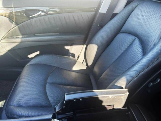 Чорний Мерседес Е-Клас, об'ємом двигуна 3.2 л та пробігом 170 тис. км за 8500 $, фото 19 на Automoto.ua