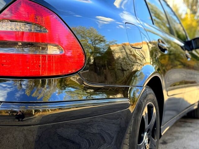 Черный Мерседес Е-Класс, объемом двигателя 1.8 л и пробегом 250 тыс. км за 5999 $, фото 3 на Automoto.ua