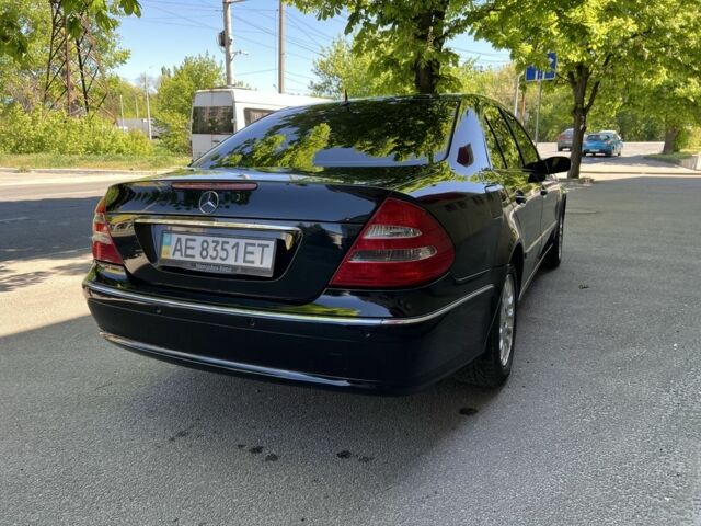 Черный Мерседес Е-Класс, объемом двигателя 2.4 л и пробегом 299 тыс. км за 6500 $, фото 11 на Automoto.ua
