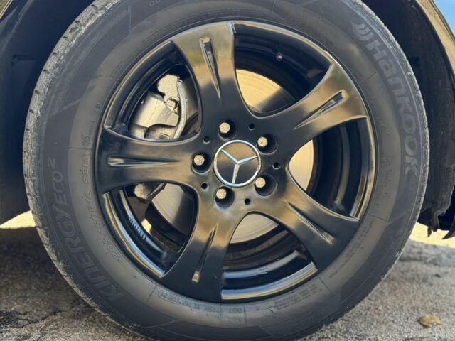 Мерседес Е-Класс 2002 в Днепре (Днепропетровске) на Automoto.ua Черный Мерседес Е-Класс, объемом двигателя 1.8 л и пробегом 250 тыс. км за 5999 $, фото 13 на Automoto.ua