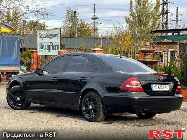 Мерседес Е-Клас 2002 у Кривому Розі на Automoto.ua Чорний Мерседес Е-Клас, об'ємом двигуна 2.6 л та пробігом 307 тис. км за 6500 $, фото 8 на Automoto.ua