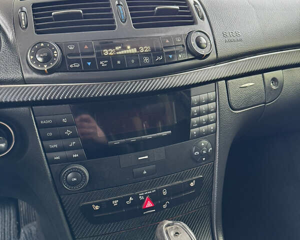 Черный Мерседес Е-Класс, объемом двигателя 2.69 л и пробегом 326 тыс. км за 6000 $, фото 10 на Automoto.ua