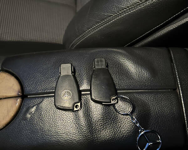 Чорний Мерседес Е-Клас, об'ємом двигуна 2.69 л та пробігом 314 тис. км за 7500 $, фото 36 на Automoto.ua