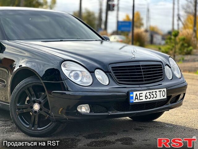 Мерседес Е-Клас 2002 у Кривому Розі на Automoto.ua Чорний Мерседес Е-Клас, об'ємом двигуна 2.6 л та пробігом 307 тис. км за 6500 $, фото 6 на Automoto.ua