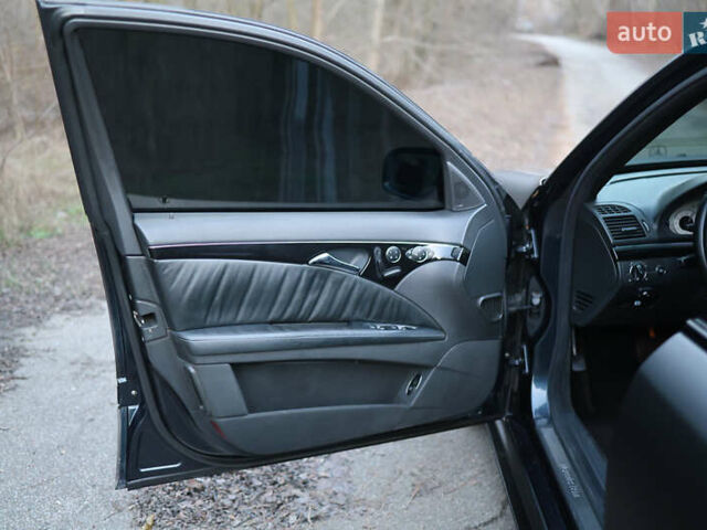 Чорний Мерседес Е-Клас, об'ємом двигуна 5 л та пробігом 320 тис. км за 12000 $, фото 10 на Automoto.ua