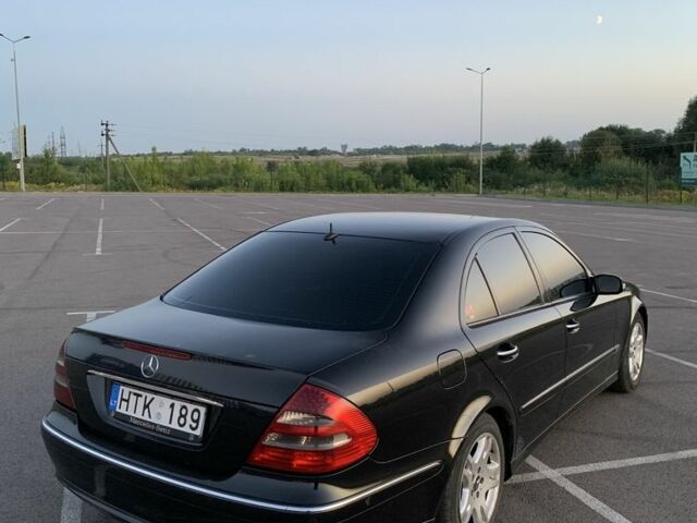 Черный Мерседес Е-Класс, объемом двигателя 2.7 л и пробегом 420 тыс. км за 3400 $, фото 3 на Automoto.ua