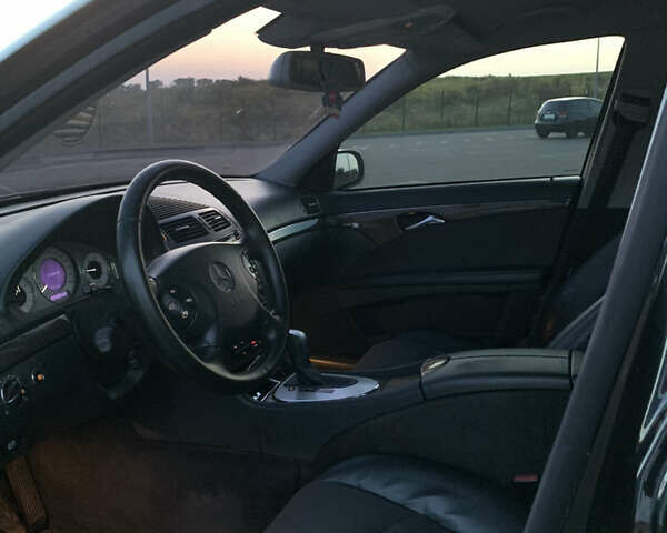 Чорний Мерседес Е-Клас, об'ємом двигуна 2.7 л та пробігом 400 тис. км за 3400 $, фото 10 на Automoto.ua