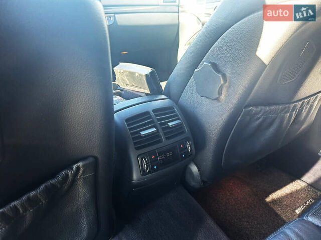 Чорний Мерседес Е-Клас, об'ємом двигуна 3.2 л та пробігом 170 тис. км за 8500 $, фото 9 на Automoto.ua