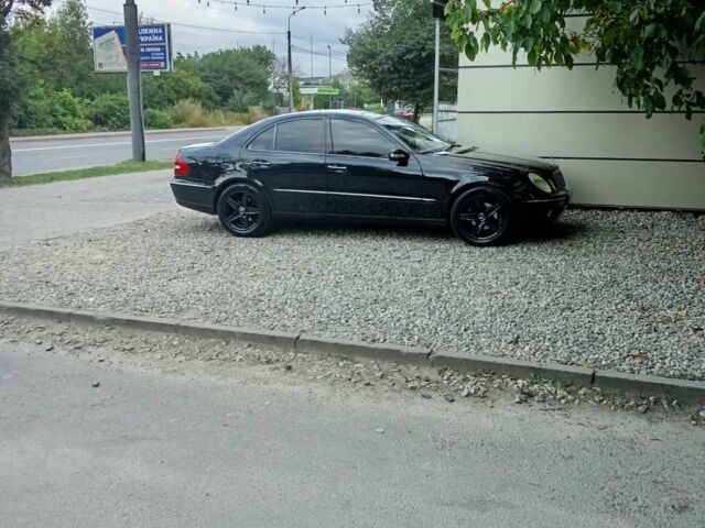 Черный Мерседес Е-Класс, объемом двигателя 0 л и пробегом 264 тыс. км за 5600 $, фото 1 на Automoto.ua