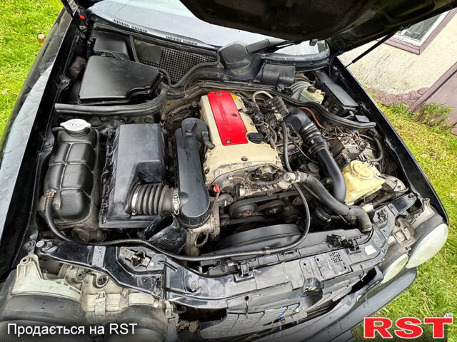 Черный Мерседес Е-Класс, объемом двигателя 2 л и пробегом 200 тыс. км за 4000 $, фото 7 на Automoto.ua