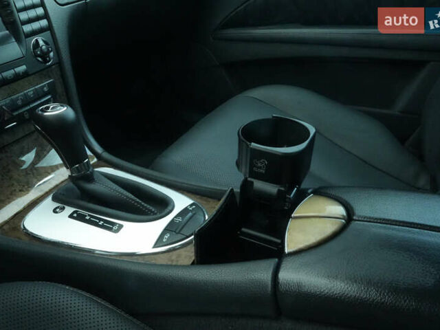 Черный Мерседес Е-Класс, объемом двигателя 4.97 л и пробегом 300 тыс. км за 9300 $, фото 21 на Automoto.ua