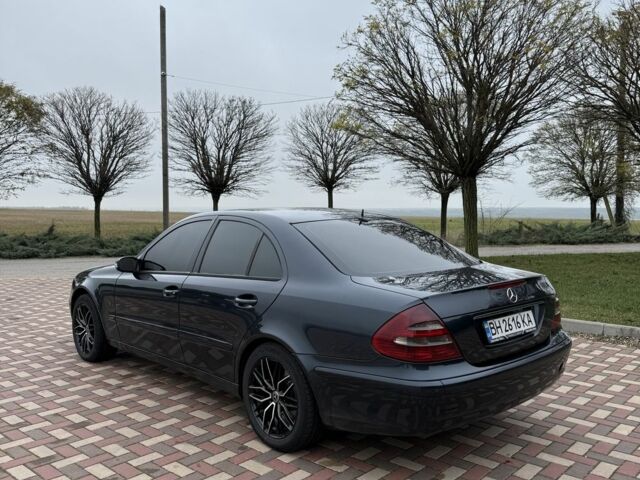 Черный Мерседес Е-Класс, объемом двигателя 2.1 л и пробегом 359 тыс. км за 6600 $, фото 5 на Automoto.ua