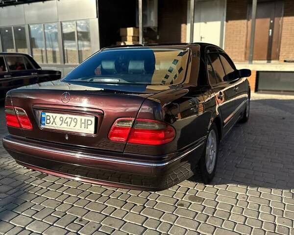 Черный Мерседес Е-Класс, объемом двигателя 2.7 л и пробегом 393 тыс. км за 6650 $, фото 9 на Automoto.ua