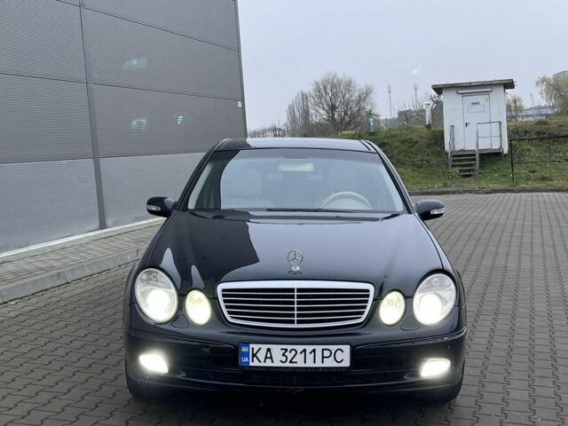 Черный Мерседес Е-Класс, объемом двигателя 2.4 л и пробегом 450 тыс. км за 4700 $, фото 1 на Automoto.ua