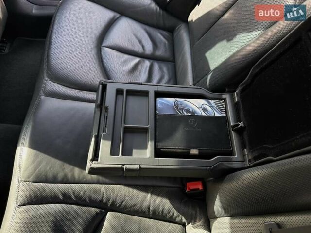 Черный Мерседес Е-Класс, объемом двигателя 5 л и пробегом 185 тыс. км за 13000 $, фото 14 на Automoto.ua