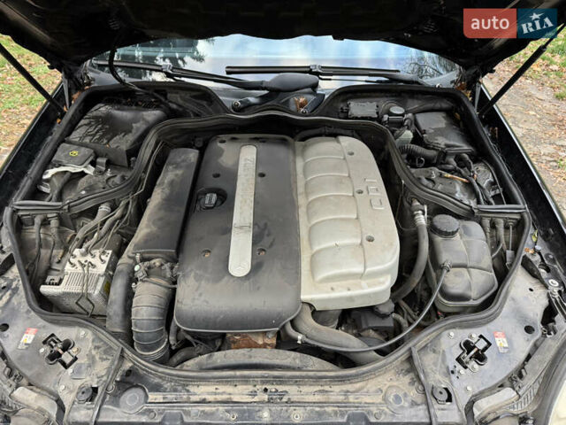 Черный Мерседес Е-Класс, объемом двигателя 3.2 л и пробегом 340 тыс. км за 2999 $, фото 14 на Automoto.ua