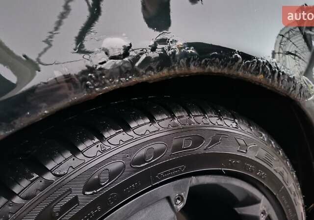 Чорний Мерседес Е-Клас, об'ємом двигуна 2.69 л та пробігом 348 тис. км за 6200 $, фото 16 на Automoto.ua