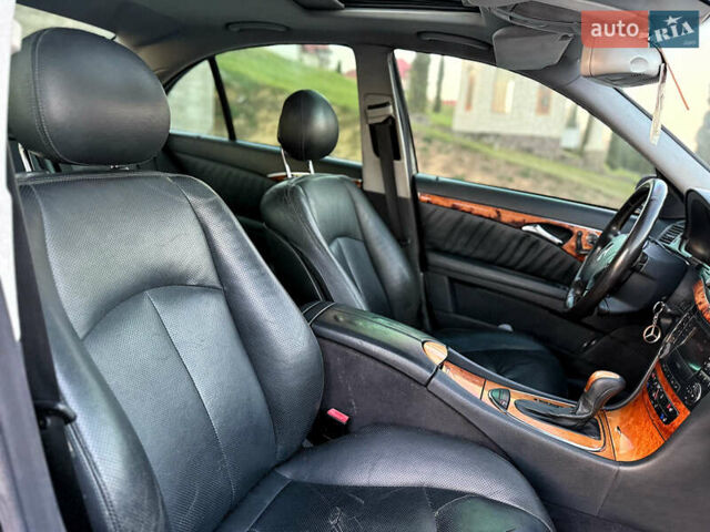 Чорний Мерседес Е-Клас, об'ємом двигуна 3.2 л та пробігом 309 тис. км за 4600 $, фото 31 на Automoto.ua