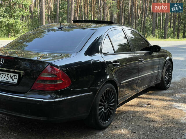Черный Мерседес Е-Класс, объемом двигателя 2.6 л и пробегом 370 тыс. км за 5000 $, фото 7 на Automoto.ua