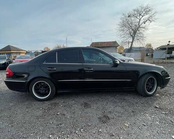 Черный Мерседес Е-Класс, объемом двигателя 2.69 л и пробегом 322 тыс. км за 5650 $, фото 4 на Automoto.ua