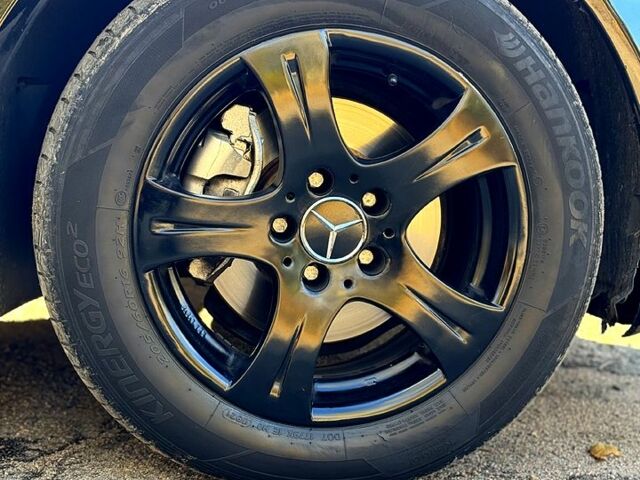 Черный Мерседес Е-Класс, объемом двигателя 1.8 л и пробегом 250 тыс. км за 5999 $, фото 13 на Automoto.ua