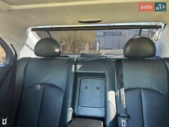 Чорний Мерседес Е-Клас, об'ємом двигуна 3.2 л та пробігом 170 тис. км за 8500 $, фото 10 на Automoto.ua