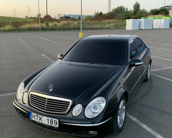 Чорний Мерседес Е-Клас, об'ємом двигуна 2.7 л та пробігом 400 тис. км за 3400 $, фото 2 на Automoto.ua