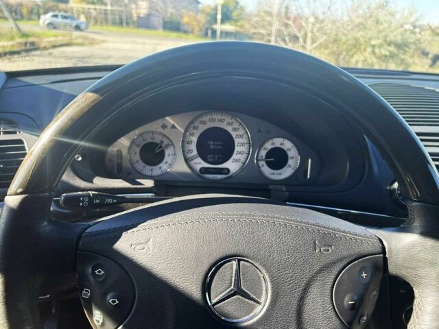 Чорний Мерседес Е-Клас, об'ємом двигуна 3.2 л та пробігом 170 тис. км за 8500 $, фото 16 на Automoto.ua