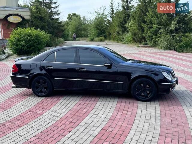 Черный Мерседес Е-Класс, объемом двигателя 2.6 л и пробегом 380 тыс. км за 5750 $, фото 5 на Automoto.ua