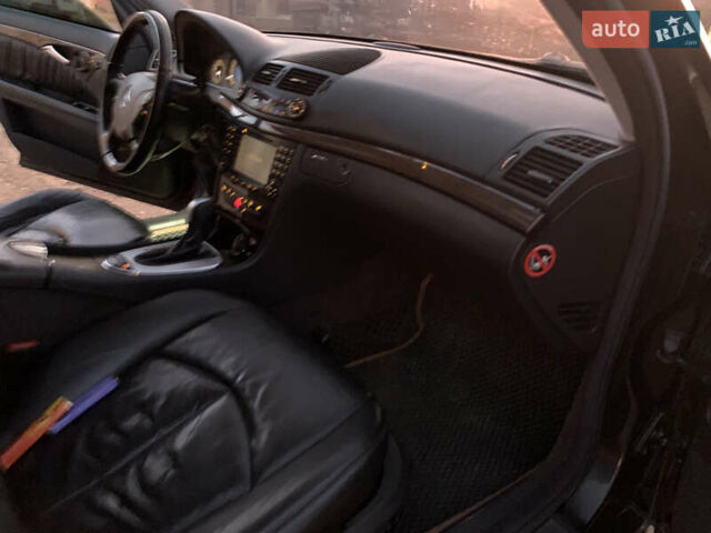 Черный Мерседес Е-Класс, объемом двигателя 2.7 л и пробегом 400 тыс. км за 7299 $, фото 22 на Automoto.ua