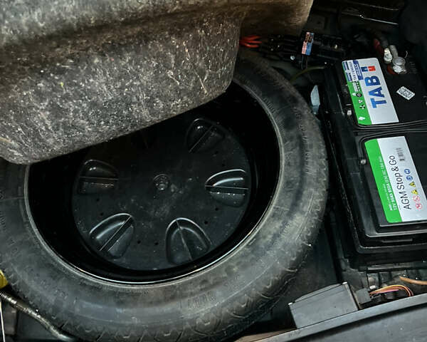 Чорний Мерседес Е-Клас, об'ємом двигуна 2.69 л та пробігом 314 тис. км за 7500 $, фото 34 на Automoto.ua