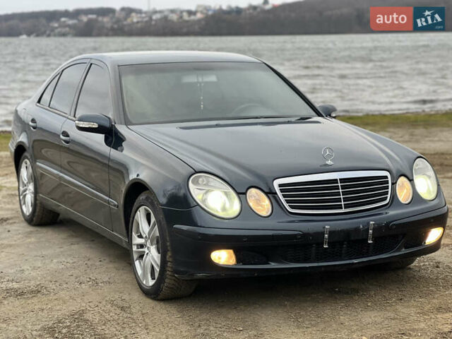Черный Мерседес Е-Класс, объемом двигателя 2.7 л и пробегом 400 тыс. км за 6900 $, фото 1 на Automoto.ua