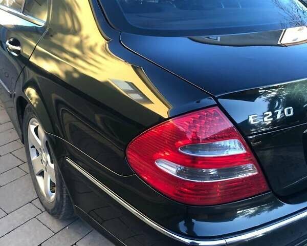 Чорний Мерседес Е-Клас, об'ємом двигуна 2.69 л та пробігом 327 тис. км за 8500 $, фото 4 на Automoto.ua