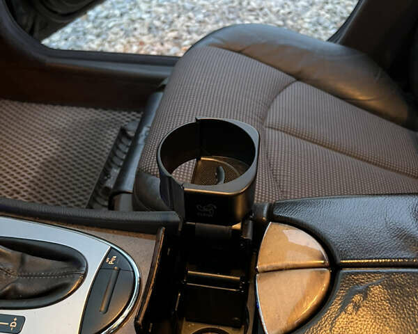 Чорний Мерседес Е-Клас, об'ємом двигуна 2.69 л та пробігом 314 тис. км за 7500 $, фото 16 на Automoto.ua