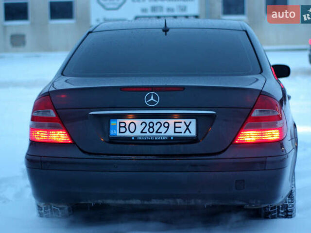 Черный Мерседес Е-Класс, объемом двигателя 3.2 л и пробегом 220 тыс. км за 6000 $, фото 35 на Automoto.ua