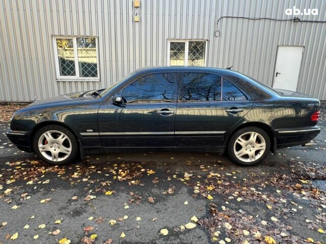 Черный Мерседес Е-Класс, объемом двигателя 2.8 л и пробегом 241 тыс. км за 8490 $, фото 7 на Automoto.ua