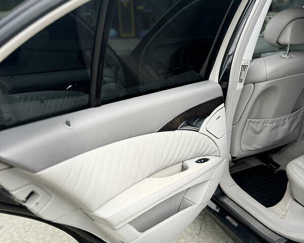 Чорний Мерседес Е-Клас, об'ємом двигуна 2.69 л та пробігом 382 тис. км за 8200 $, фото 12 на Automoto.ua