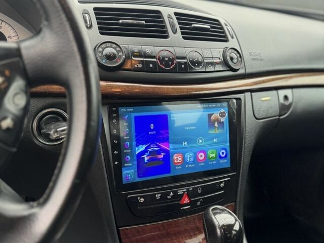 Чорний Мерседес Е-Клас, об'ємом двигуна 2.2 л та пробігом 315 тис. км за 5450 $, фото 10 на Automoto.ua