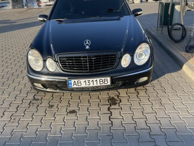 Чорний Мерседес Е-Клас, об'ємом двигуна 2.1 л та пробігом 290 тис. км за 6000 $, фото 4 на Automoto.ua