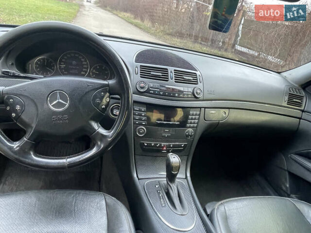 Черный Мерседес Е-Класс, объемом двигателя 2.7 л и пробегом 320 тыс. км за 5450 $, фото 11 на Automoto.ua