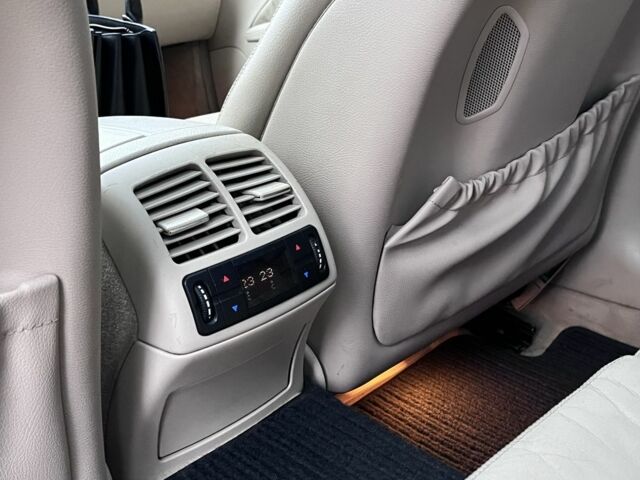 Черный Мерседес Е-Класс, объемом двигателя 2.4 л и пробегом 450 тыс. км за 4700 $, фото 10 на Automoto.ua